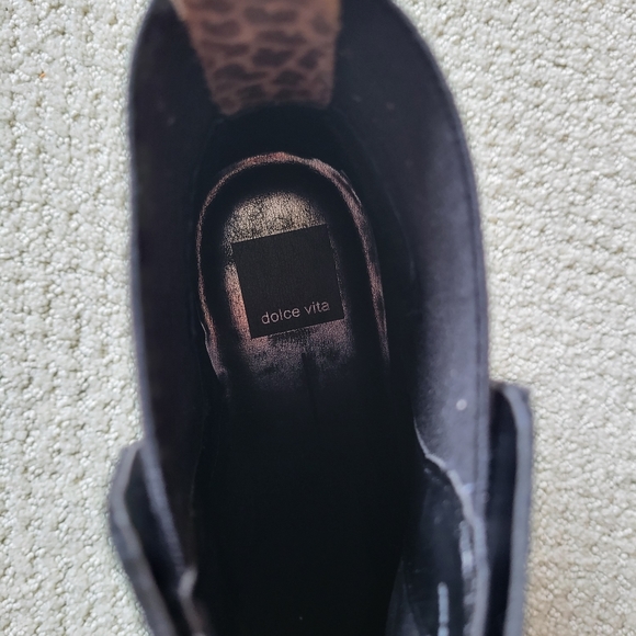Dolce Vita Women's Black booties - Picture 4 of 4